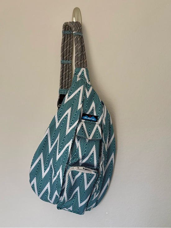 Kavu Handbags - Kavu Rope Sling Bag Teal Chevron Crossbody Travel Festival Casual OS